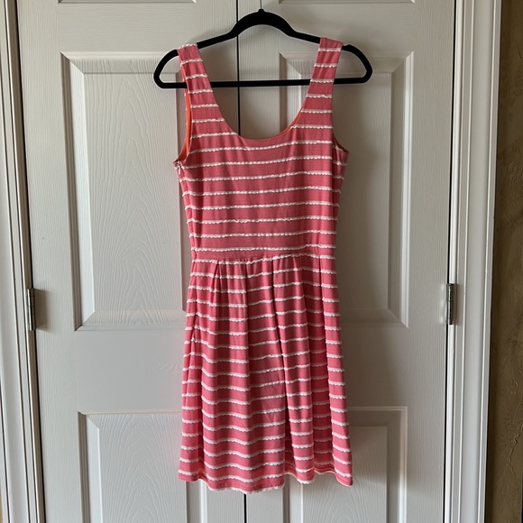 Pink Dress with White Ruffles! 💗 - Picture 4 of 4